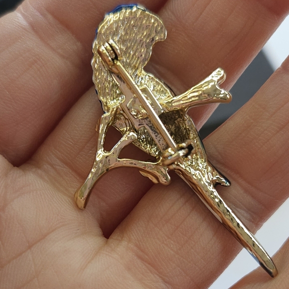 Vintage Blue & White Enamel Bird Brooch or Pin - Picture 2 of 8